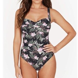 Nip Tuck Joanne Fern Gully one piece swimsuit size 6. NWT
